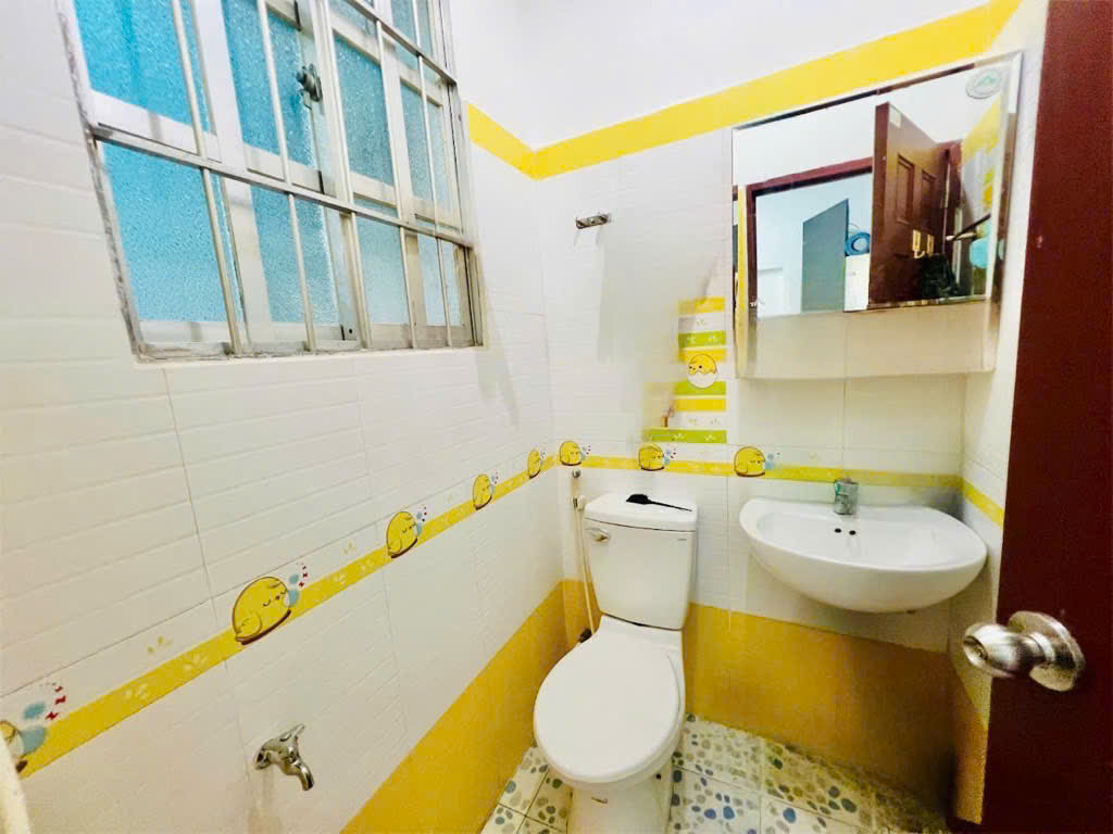 Hoàn công đủ 60m2 sàn Lê Văn Lương Tân Kiểng Q7 giá 4.2 tỉ