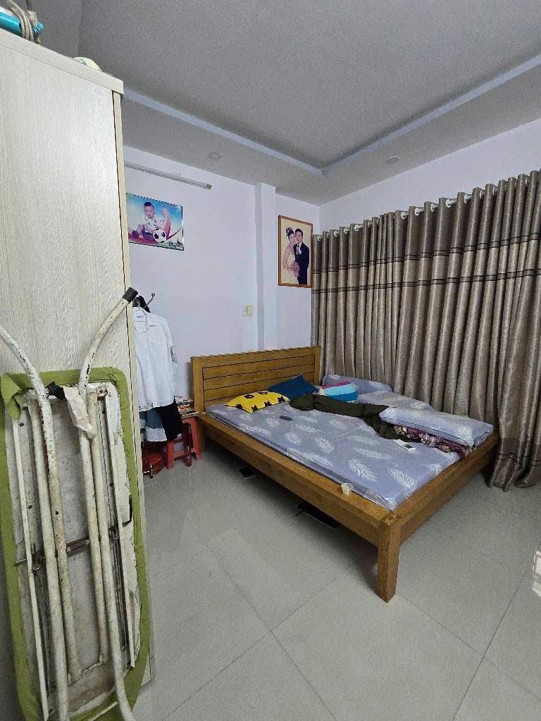 Bán gấp nhà 2 tầng đúc kiên cố (4x9)m Lâm Văn Bền Q7 giá 4.4 tỷ