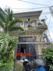Bán nhà đúc kiên cố 2 tầng Bình chánh Đoàn Nguyên tuấn giá 2,2 tỷ