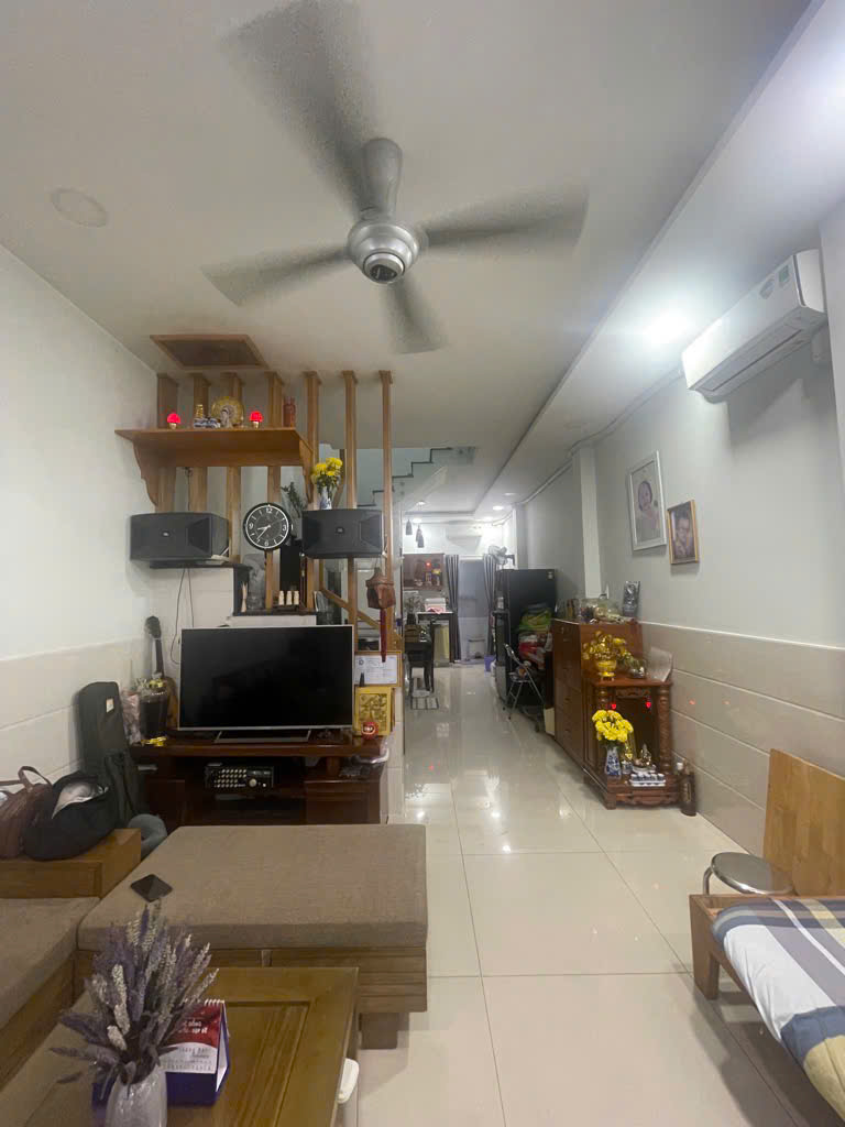 NHÀ HIẾM Him Lam - 40m² SHR Hoàn công - Hẻm 4m ô tô nhỏ đỗ cửa - cách đường xe tải 20m - Nhà 2 tầng mới vào ở luôn - Diện tích 4x13 - Giá 4.8 tỷ, thương lượng sâu cho khách mua nhanh, chủ cần bán gấp