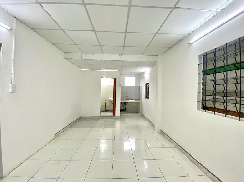 Nhà Him Lam, Trần Xuân Soạn 65m², 4.5 tỷ - SHR, pháp lý chuẩn - Dòng tiền 15tr/tháng - KDC yên ắn, không quy hoạch - Thương lượng sâu.