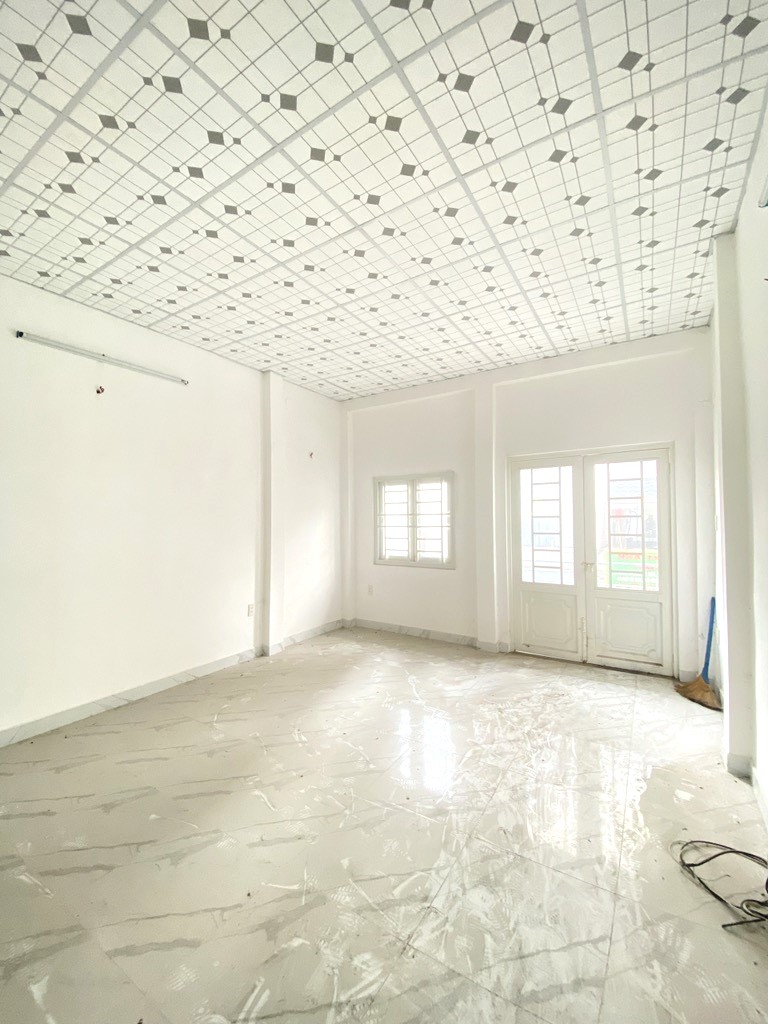 NHÀ NẰM NGAY TÊN LỬA BÌNH TÂN  -  HAI MẶT HẺM - HẺM XE TẢI THÔNG - 84M - NHỈNH 5 TỶ