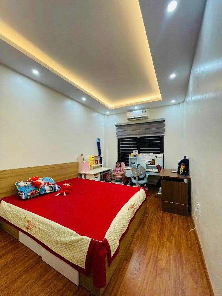 Bán NR Minh Khai lô góc, 6,48 tỷ, 40m2, pháp lý đầy đủ, hot!