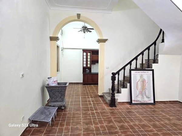 NHÀ ĐẸP SÁT PHỐ - 3 MẶT THOÁNG - MẶT TIỀN 6M - 1 NGOẶT TỚI HOÀNG QUỐC VIỆT