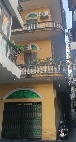 CÓ CÂU TRÂU ĐI TÌM CỌC - NAY CÓ NHÀ ĐI KIẾM AI?  LÕI CẦU GIẤY - NHÀ LÔ GÓC 2 THOÁNG - MẶT TIỀN 6M