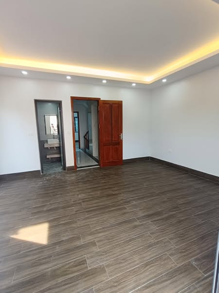 TRẦN CUNG - BIỆT THỰ 7 TẦNG - GARA OTO - THANG MÁY - LÔ GÓC 3 MẶT NGÕ - MẶT TIỀN BỀ THẾ