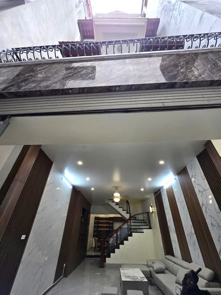 LÕI CẦU GIẤY - VÀI BƯỚC RA MẶT PHỐ - 4 TẦNG NỘI THẤT TIỀN TỶ SIÊU SANG - 65M2 - 13 TỶ