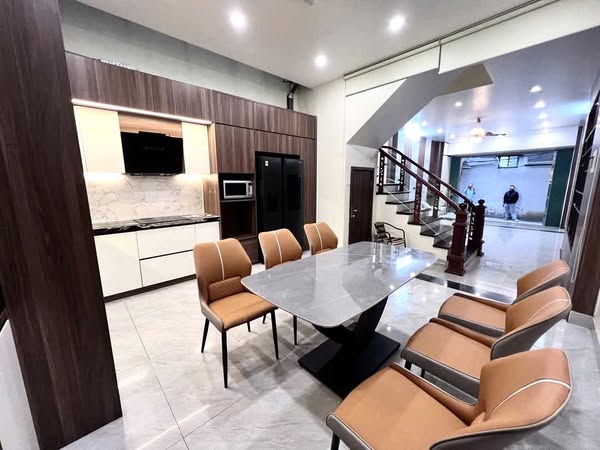 LÕI CẦU GIẤY - VÀI BƯỚC RA MẶT PHỐ - 4 TẦNG NỘI THẤT TIỀN TỶ SIÊU SANG - 65M2 - 13 TỶ