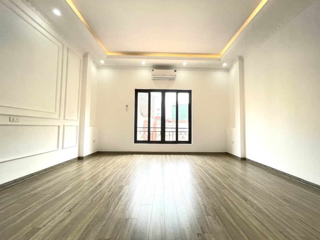 HOÀNG QUỐC VIỆT - PHÂN LÔ BÀN CỜ - Ô TÔ ĐỖ VỈA HÈ - AN SINH ĐỈNH - 15 TỶ