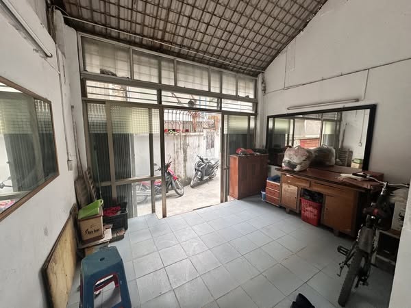 HOÀNG QUỐC VIỆT - CHỦ THEO VỢ VÀO NHA TRANG - ĐỂ LẠI NHÀ CŨ 3 TẦNG - 8.5 TỶ