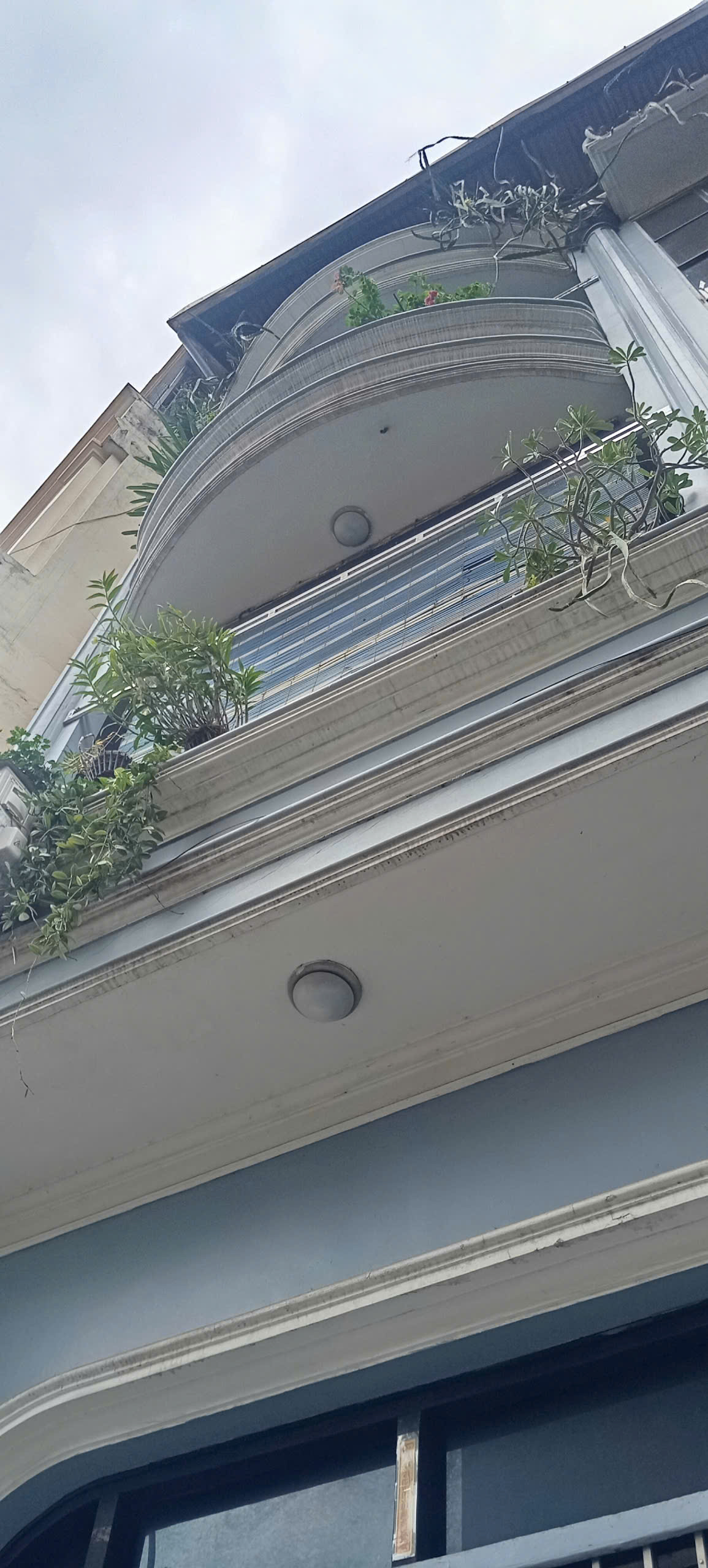 LÕI CẦU GIẤY - SỔ VUÔNG VẮN - TIỀN 5 - HẬU 5 - 50M2 - 12 TỶ
