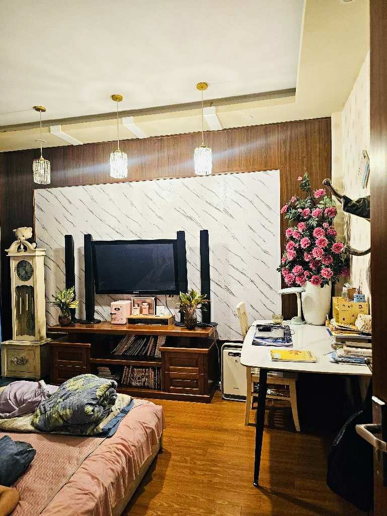 ĐƯỜNG CẦU GIẤY - 3 BƯỚC RA MẶT NGÕ - NGÓ CÁI RA MẶT PHỐ - 6 TẦNG SỔ VUÔNG VẮN - 35M2 - 8.2 TỶ