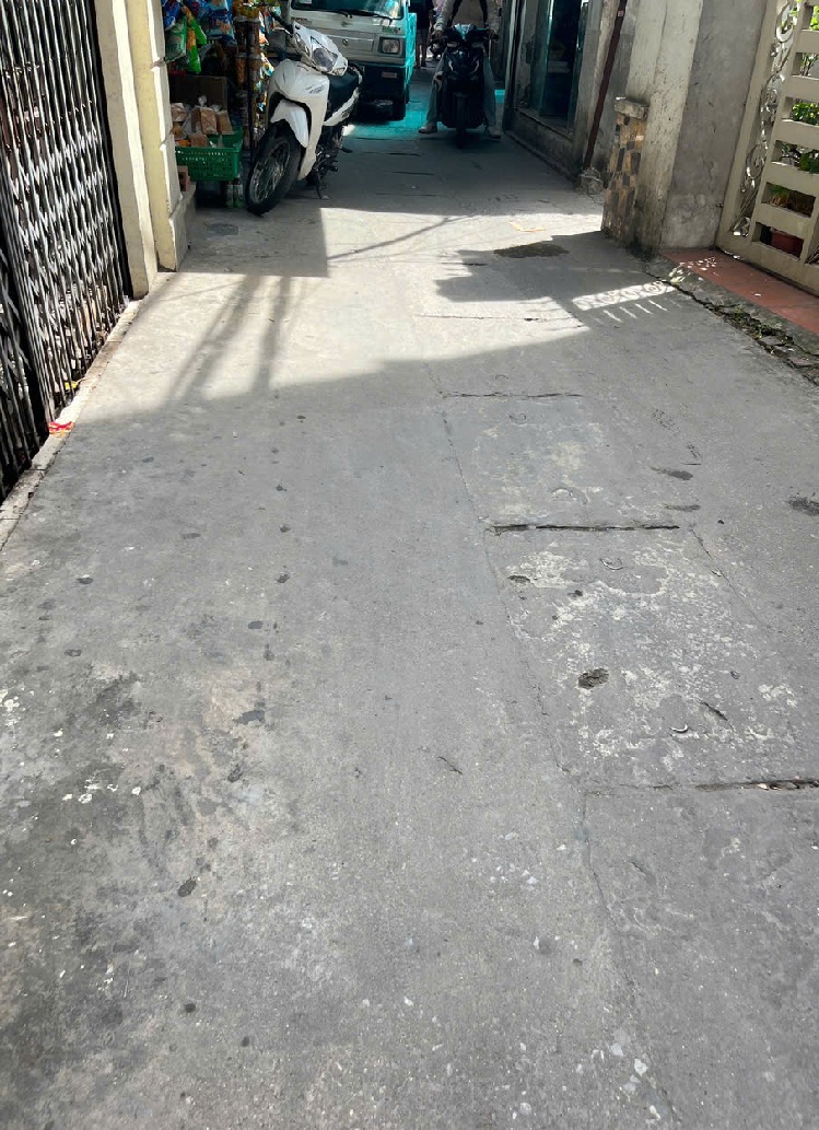 VỊ TRÍ ĐẸP - ĐẦU ĐƯỜNG CẦU GIẤY - TỔ ẤM NHỎ CHO GIA ĐÌNH NHỎ - 33.8M2 - 5.8 T