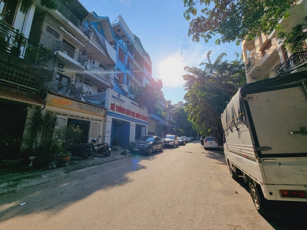 LÕI CẦU GIẤY - GẦN THỦ LỆ - 6 TẦNG 2 THOÁNG - SÁNG TOÀN NHÀ - 35M2 - 7.49 TỶ