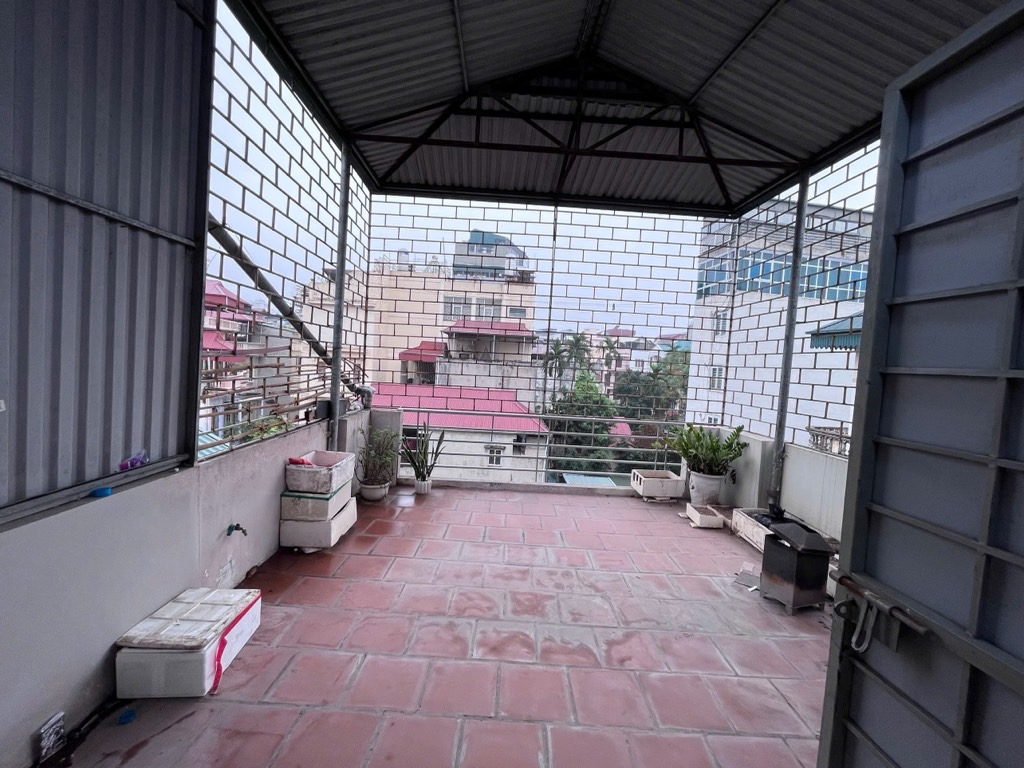 NHÀ ĐẸP - VUÔNG VẮN - NGÕ THÔNG - Ô TÔ GẦN - TRUNG TÂM - BA ĐÌNH - CẦU GIẤY - 5 TỶ XÍU