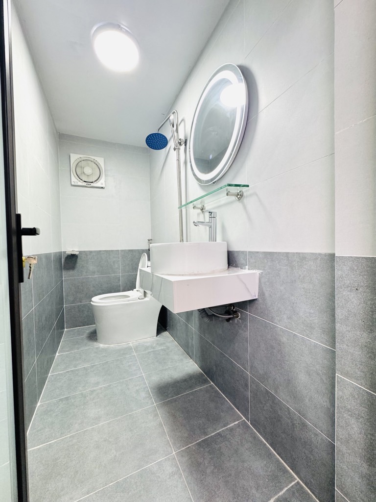 TRUNG TÂM BA ĐÌNH - NGÕ THÔNG RỘNG - SỔ VUÔNG NỞ HẬU - 33,4 M2 - 6.99 TỶ
