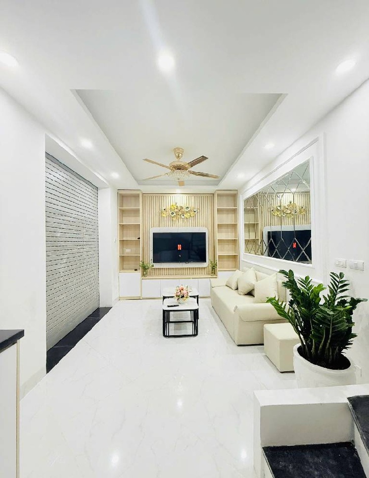 MÁI ẤM GIA ĐÌNH - 5 TẦNG NHÀ MỚI - CẦU GIẤY SỔ VUÔNG - 28M2 - 7.5 TỶ