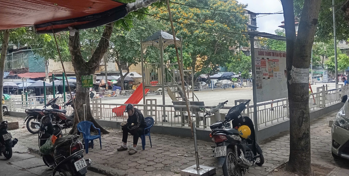 60M2 HOA BẰNG - SỔ VUÔNG - 7 CHỖ LÙI CỬA - GẦN SÂN CHƠI - Ô TÔ ĐỖ NGÀY ĐÊM - 12 TỶ RƯỠI