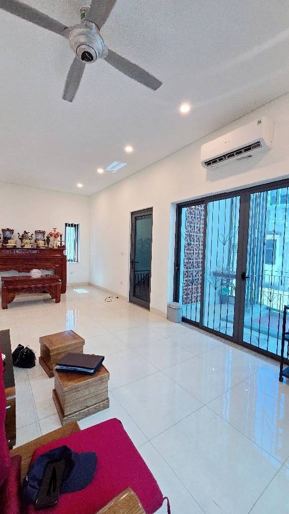 HOÀNG QUỐC VIỆT - MẶT PHỐ TƯƠNG LAI - SỔ NỞ HẬU - MẶT TIỀN KHỦNG - 36M2 - 8.6 TỶ