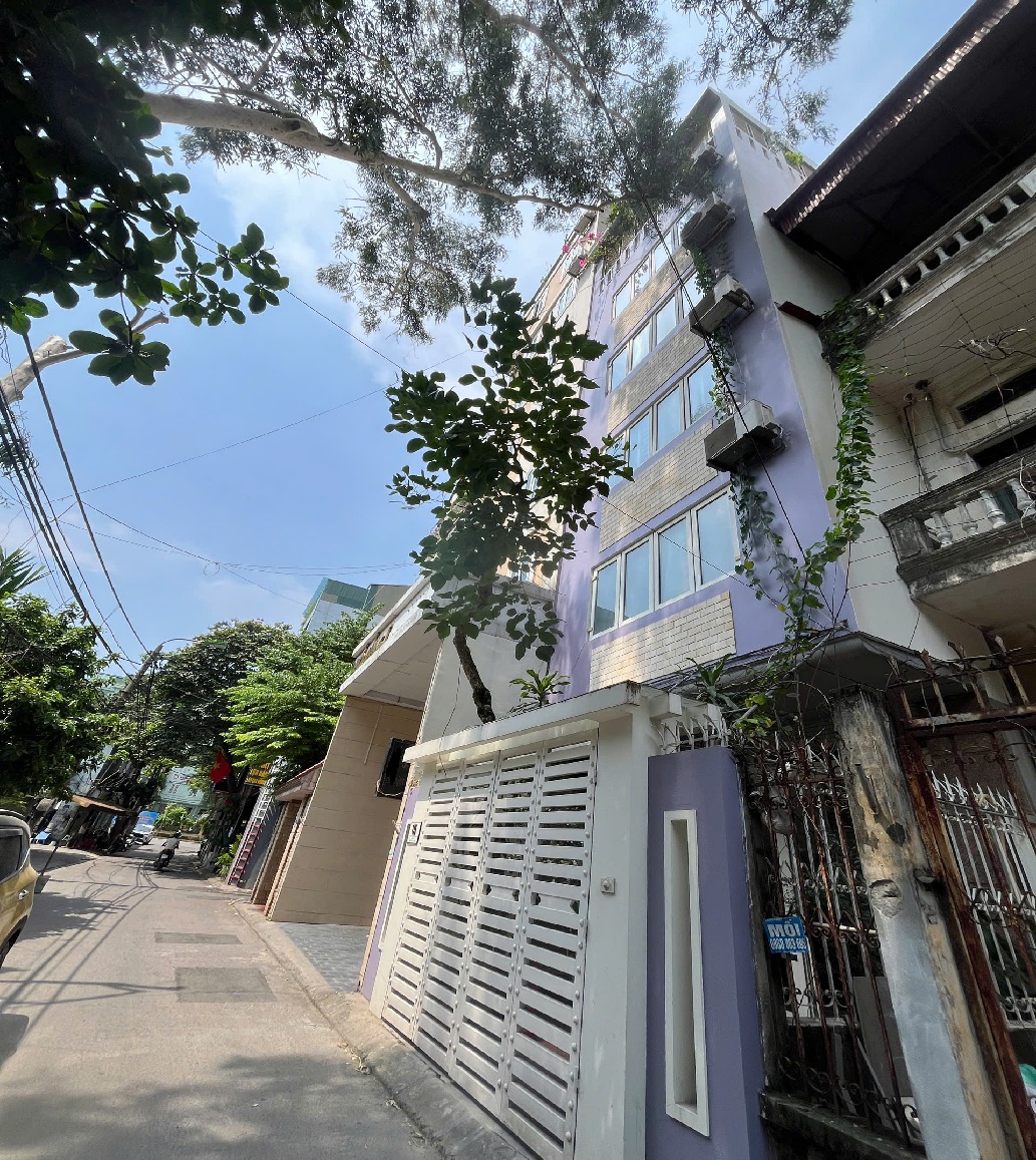 CẦU GIẤY - 5 TẦNG - NHÀ ĐẸP - Ở NGAY - 52M2 - 8.6M MT - 10.5 TỶ