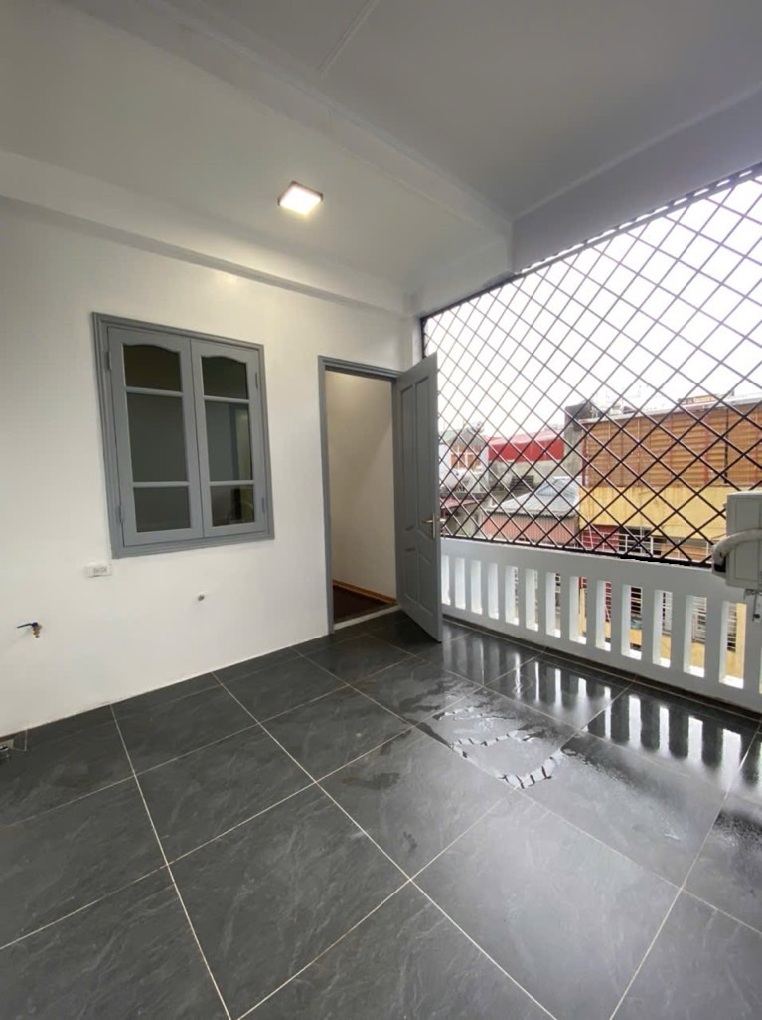 CẦU GIẤY - NGÕ NÔNG - SỔ VUÔNG - MT KHỦNG - 72M2 - 14.5 TỶ - THỪA PHÒNG - VỪA Ở VỪA CHO THUÊ