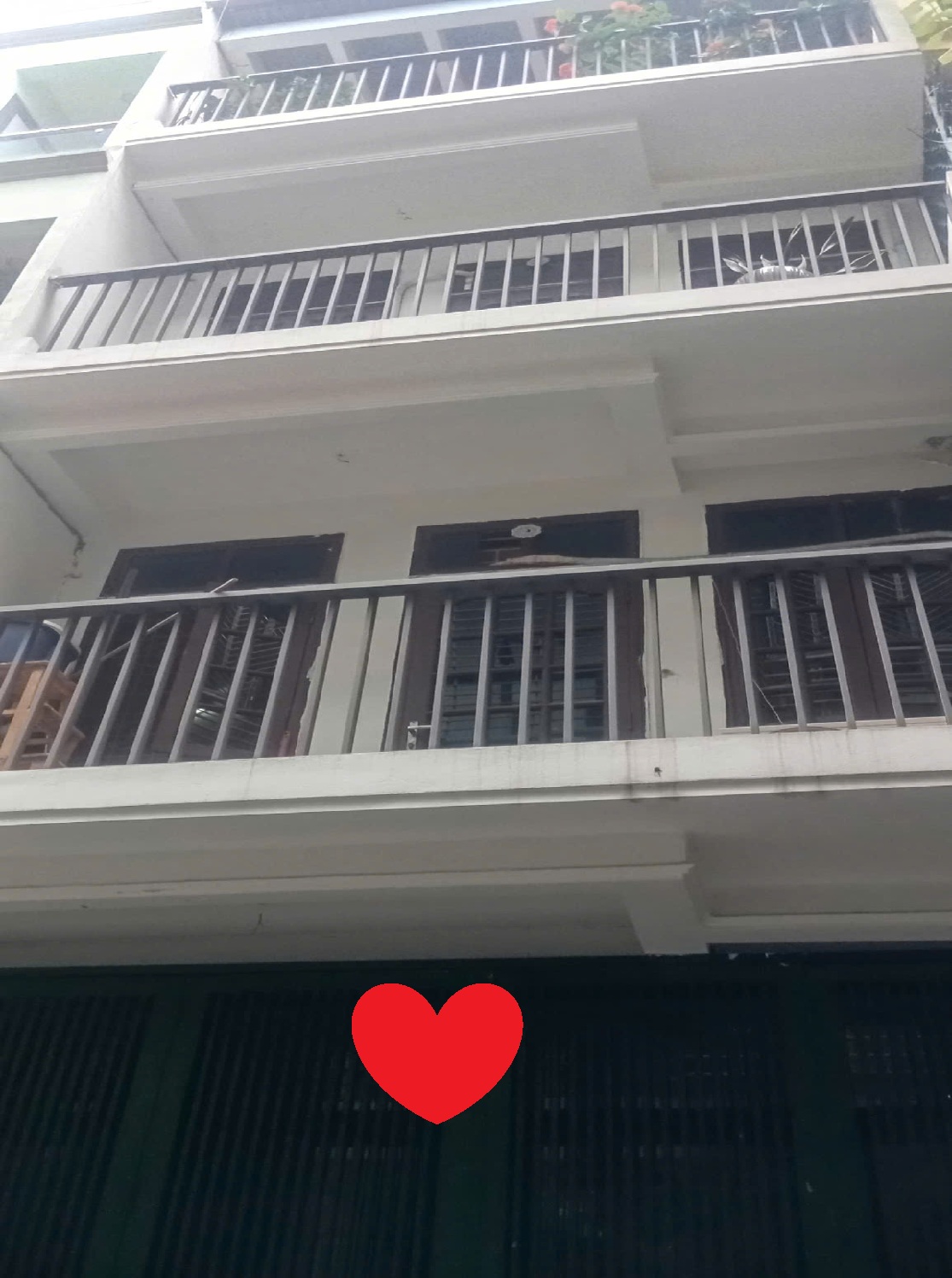 NGÕ THÔNG CẦU GIẤY - SỔ VUÔNG 33M2 - 5 TẦNG MỚI ĐẸP - 8 TỶ FULL NỘI THẤT