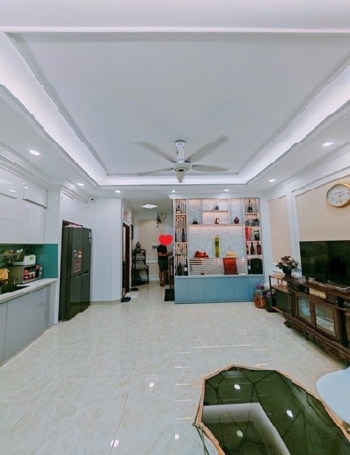 PHẠM VĂN ĐỒNG - SỔ VUÔNG - NỞ HẬU - 35M2 - VÀI BƯỚC RA PHỐ - Ở SƯỚNG - KINH DOANH TỐT