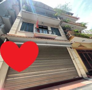 PHỐ CẦU GIẤY - Ô TÔ SÁT NHÀ - SỔ VUÔNG BÁNH CHƯNG - MẶT TIỀN 6M - 60M2 - 12.8 TỶ