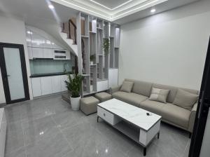 CẦU GIẤY - KHU TRUNG TÂM - NHÀ ĐẸP 35M2 - 5 TẦNG - NỘI THẤT CHỌN LỌC - 7.5 TỶ