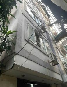 PHƯỜNG CẦU GIẤY - 5 TẦNG - NHÀ ĐẸP - 34M2 - NGÕ NÔNG - GẦN HỒ - ĐÓN GIÓ MÁT RƯỢI