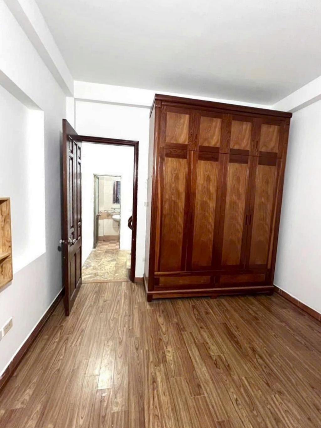 Bán nhà Yên Hòa giá 5,8 tỷ -32m2