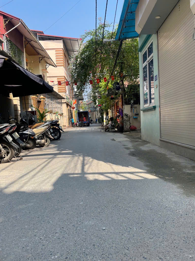 Bán đất Trạm Trôi, Hoài Đức, Phân Lô Ô Tô, 38m2. Giá: 5,7 tỷ