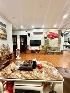 Căn Hộ Chung Cư Lô Góc Nguyễn Cơ Thạch, Mỹ Đình 3PN. Giá: 6,65 tỷ