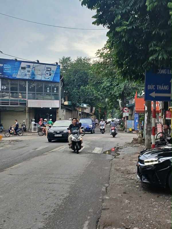[SIÊU PHẨM] Lô đất cực đẹp tại Lê Văn Hiến 60m, 2 thoáng, ô tô, kinh doanh cực tốt giá 8 tỷ