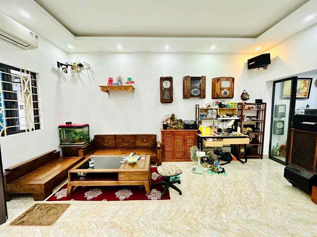 Nhà gần HV Tài chính, 76m², mặt tiền rộng, dân xây chắc chắn – 8.2 tỷ