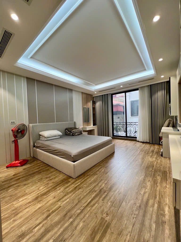 Siêu phẩm Lạc Long Quân – Nhà 6 tầng thang máy – 58m kinh doanh đỉnh – Chào giá chỉ 11 tỷ đồng