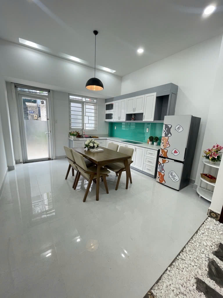 SIÊU PHẨM BÌNH TÂN HẺM 6M, 3 TẦNG, 65 M2, 6,3 TỶ