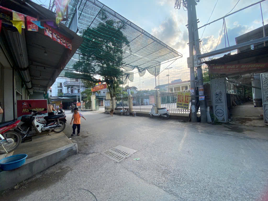 CẦN BÁN GẤP ĐẤT MẶT ĐƯỜNG YÊN BÌNH, YÊN NGHĨA,DIỆN TÍCH 45M, MẶT TIỀN 4.7 M , GIÁ 4.35 TỶ