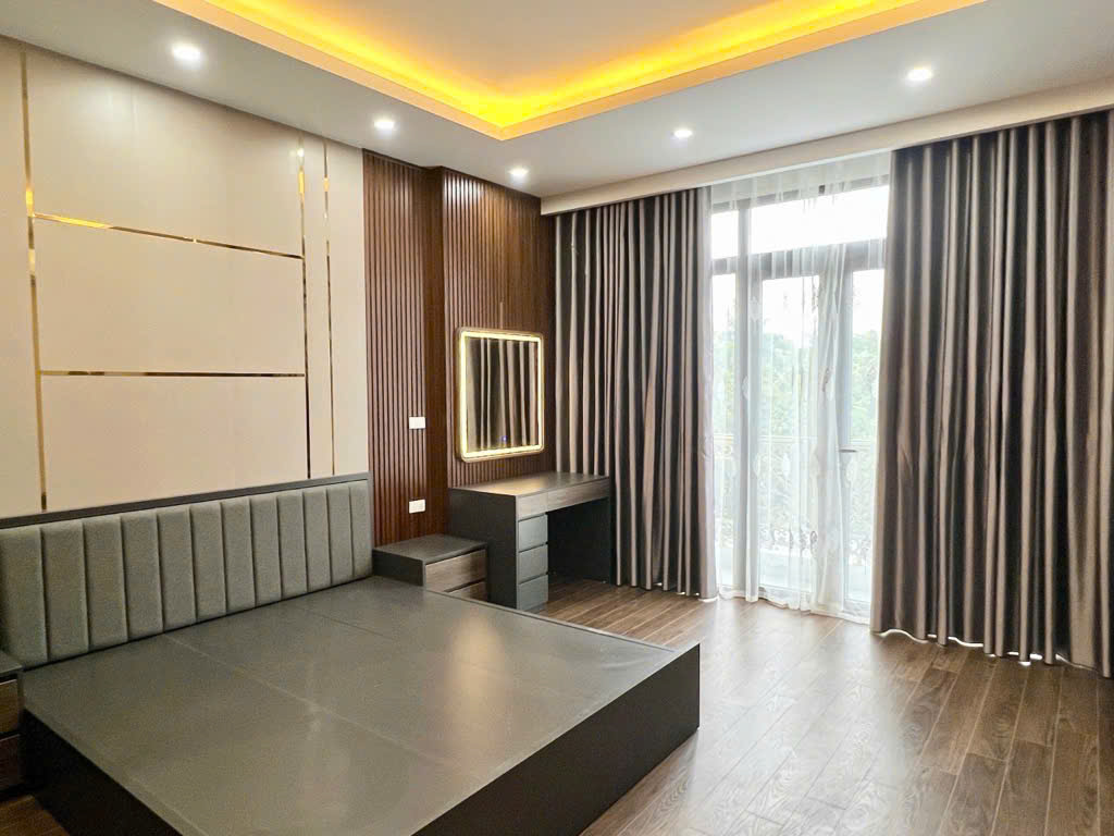 QUÁ RẺ!HÀ ĐÔNG, PHÂN LÔ, VỈA HÈ, NHÀ 4 TẦNG ,CHỦ CẦN BÁN GẤP, DIỆN TÍCH 50M, GIÁ 11.45 TỶ