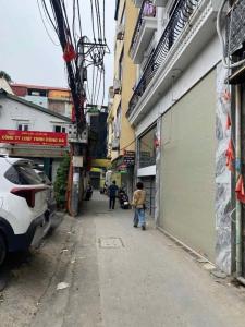 Ngã Tư Sở– Nhà hiếm 37m², ô tô đỗ cửa – ngõ thông, kinh doanh – chỉ 9,6 tỷ Ở khu vực Ngã Tư Sở