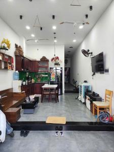 Nhà TX24, hẻm xe hơi,mt bờ kênh thoáng mát,giá nhỉnh 4ty