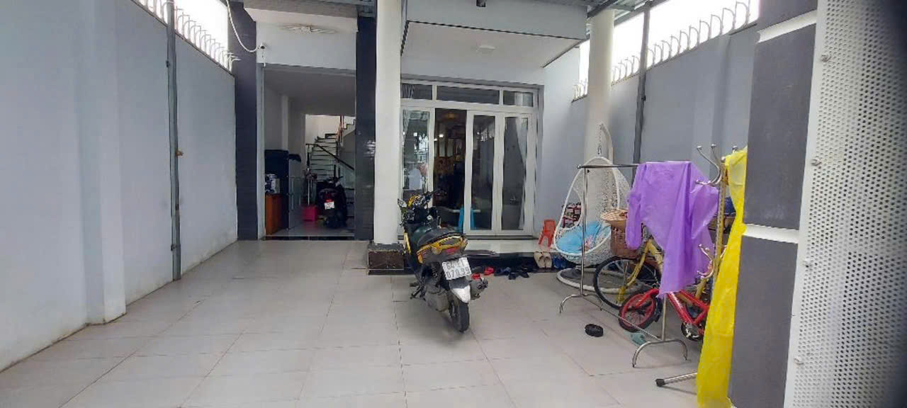 NHÀ PHỐ 6X20 -HOÀN CÔNG FULL THỔ CƯ- 6TY3 MT HẺM 12M- NHÀ BÈ-LONG THỚI