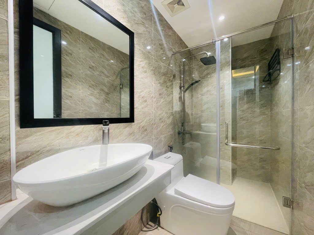 Căn rất hiếm cát Linh 7T thang máy