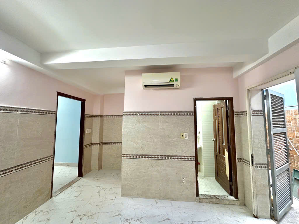 SIÊU PHẨM 4 TẦNG - NGAY QL13 - HIỆP BÌNH PHƯỚC - THỦ ĐỨC - HẺM XE HƠI - DIỆN TÍCH SỬ DỤNG 150m2, GIÁ CHỈ HƠN 5 TỶ