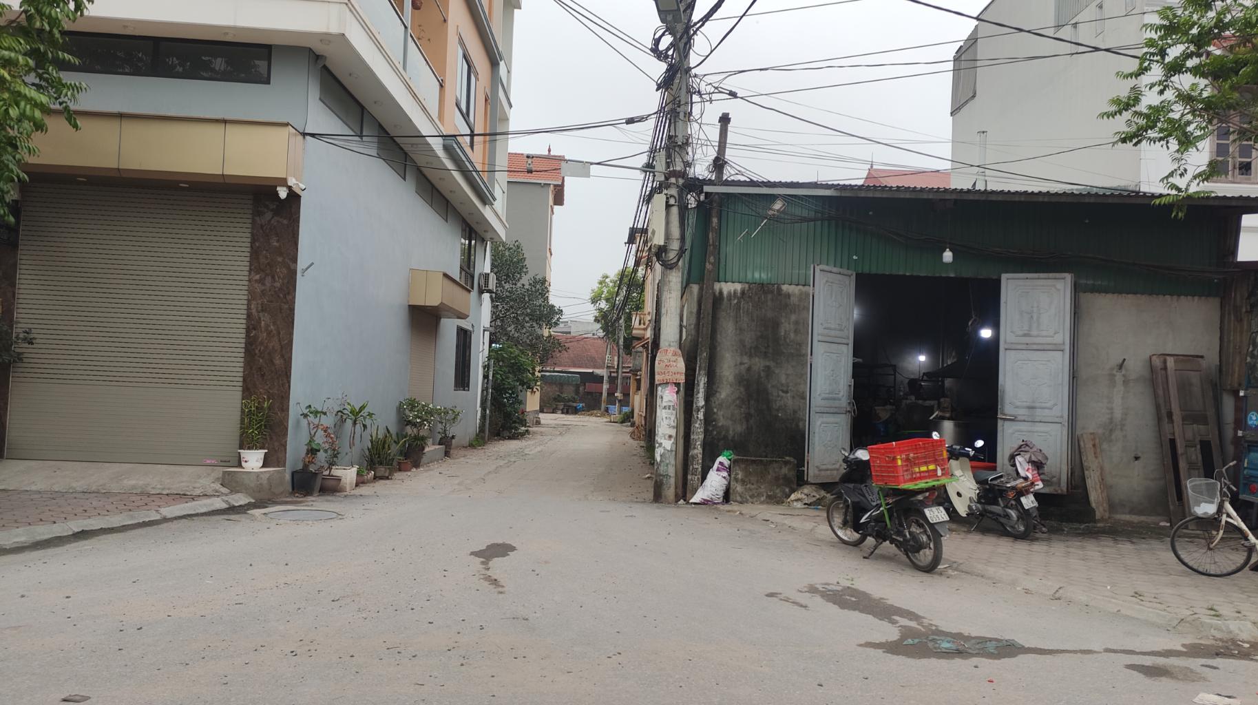 CHỦ NHỜ BÁN GẤP – NHÀ LÔ GÓC ĐẸP – OTO VÀO NHÀ – CHỈ 3.25 TỶ