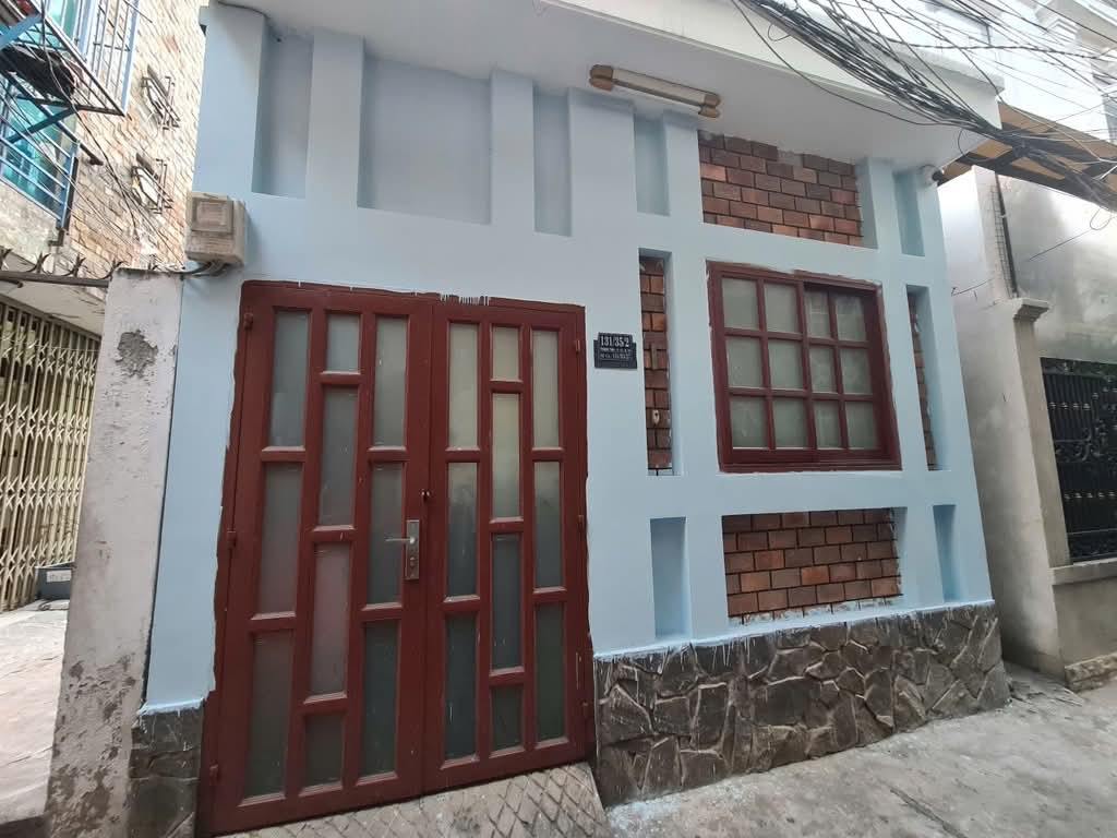RỘNG 100M2 - TRUNG TÂM QUẬN 10 CHỈ HƠN 20 TỶ - VÀI BƯỚC RA HẺM XE TẢI - 1 TRỆT 1 LỬNG BTCT