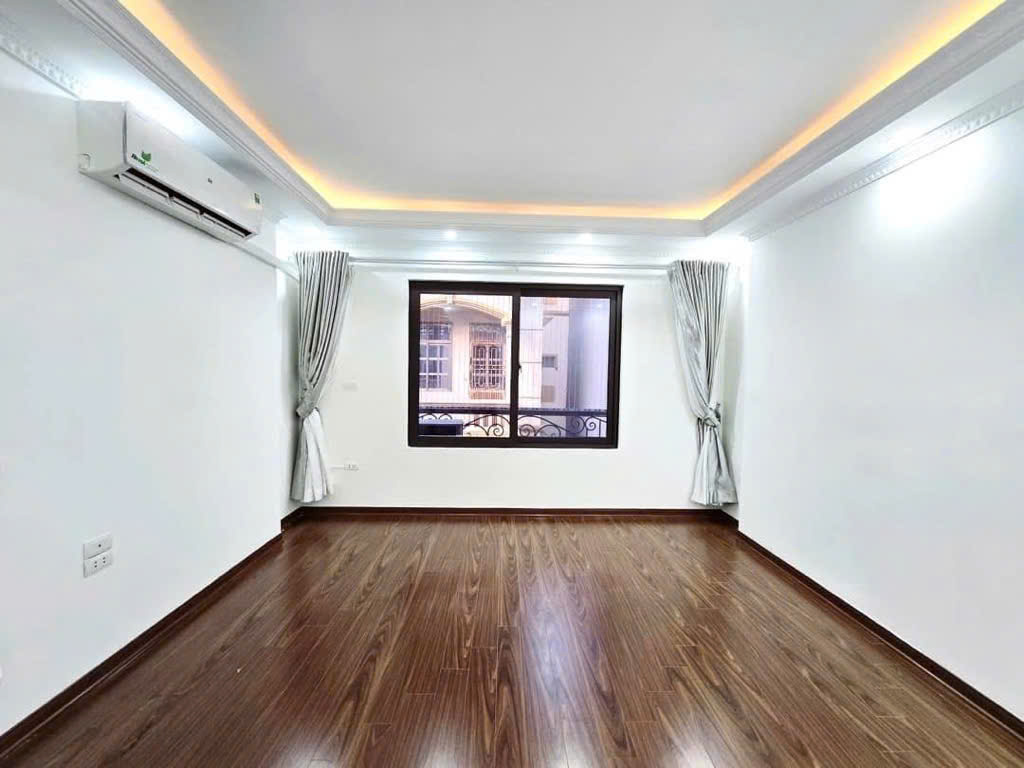 BÁN NHÀ QUAN NHÂN NHÀ ĐẸP Ở NGAY 76.5M2 GIÁ 1X TỶ