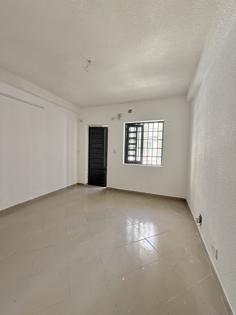 mt trong chợ htt - 4x12 - 4 tầng chỉ 8.3ty