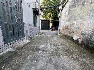 HẺM XE HƠI - GẦN MẶT TIỀN - VỊ TRÍ ĐẸP