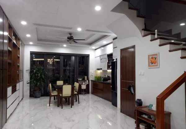 HOT - NHÀ ĐẸP - DÂN XÂY - CẦU CỐC - Ô TÔ ĐỂ TRONG NHÀ - DT70 - 10 TỶ